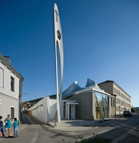 Martin Luther Church in Hainburg / Coop Himmelb(l)au -          Churches, Facade
