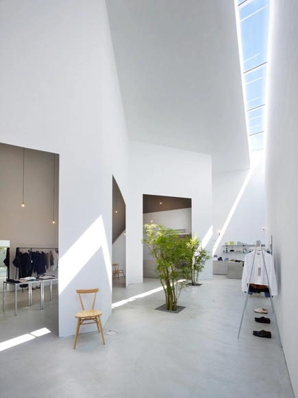 52 / Suppose Design Office - Offices Interiors, Facade, Chair