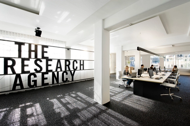 The Research Agency / Jose Gutierrez - Offices Interiors, Facade, Lighting, Chair, Table, Bench