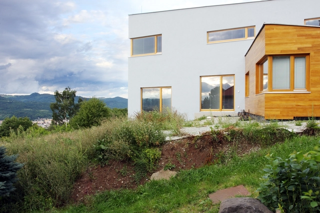 House Střekov II / 3+1 architekti - Houses