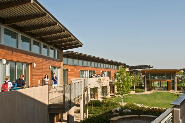 弗朗西斯公园学校 / Lake|Flato Architects - 中小学校
