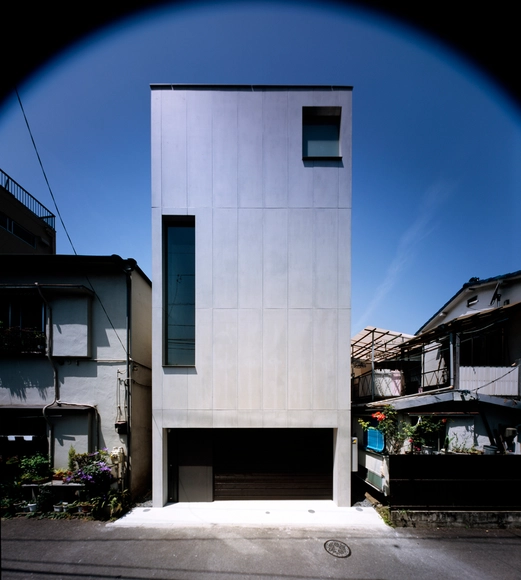 2 Courts House / Keiji Ashizawa Design - Houses, Facade, Stairs, Door, Arch