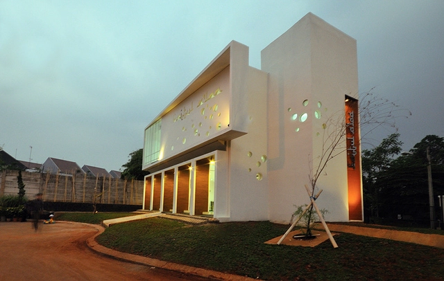 P[RAY]HOUSE / Julian Palapa + Bayu Rismabuana - Praying Room, Facade