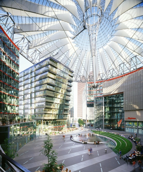 Sony Center em Berlim / Murphy Jahn - Arquitetura Cultural