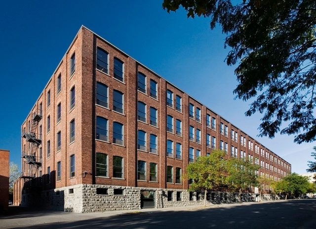 780 Brewster / Lemay - Office Buildings, Facade