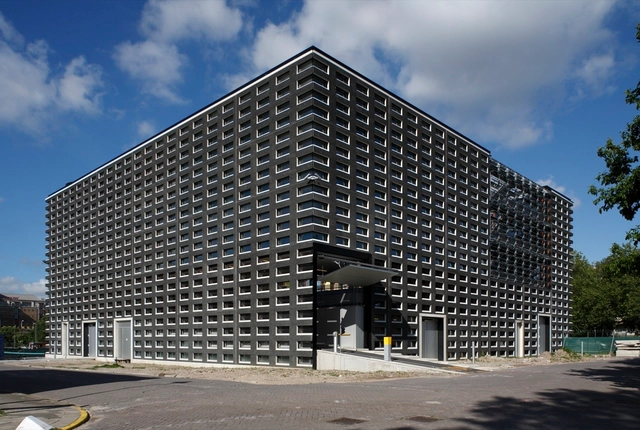KMAR - Koninklijke Marechaussee / Wansleben Architekten - Office Buildings, Facade