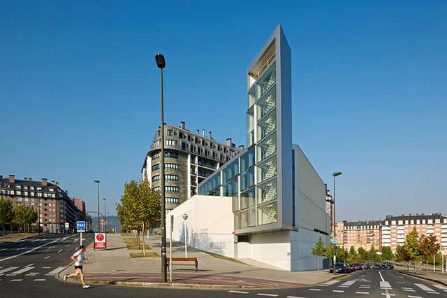 Church of Miribilla / IMB Arquitectos -          Churches, Facade, Cityscape