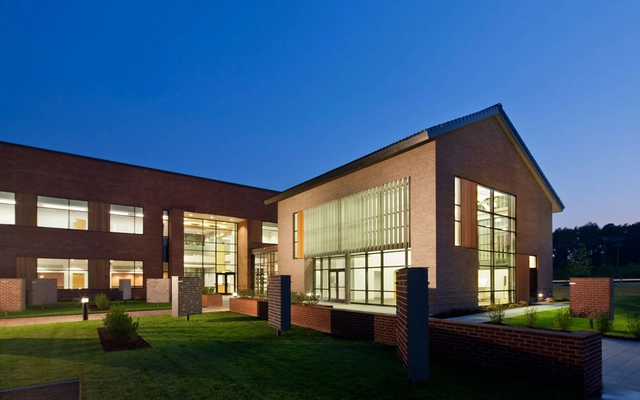 Triangle Brick Headquarters / Pearce Brinkley Cease + Lee - Office Buildings, Facade