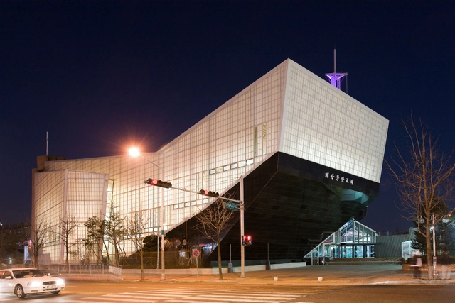 Gyesan Church / iArc Architects -          Churches, Facade