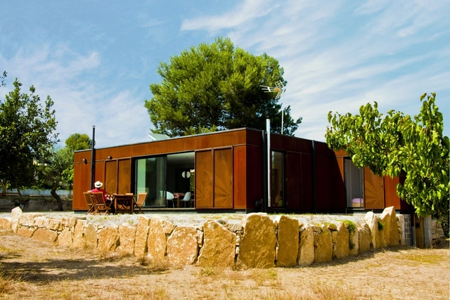 Infiniski Menta House / James & Mau - 独立住宅