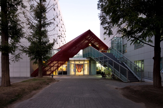 Exit 45 / Chiasmus Partners - 其他教育设施