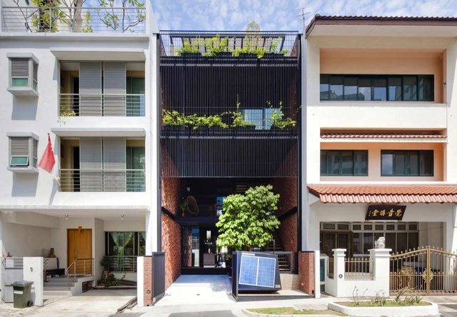 36 BTrd / DP Architects - Houses, Door, Facade, Balcony