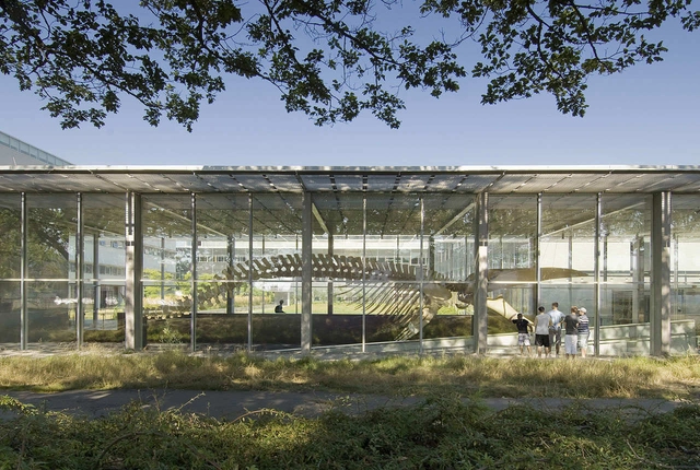 Beaty Biodiversity Centre - Aquatic Ecosystems Research Labor​atory / Patkau Architects - Laboratory, Garden, Facade, Fence