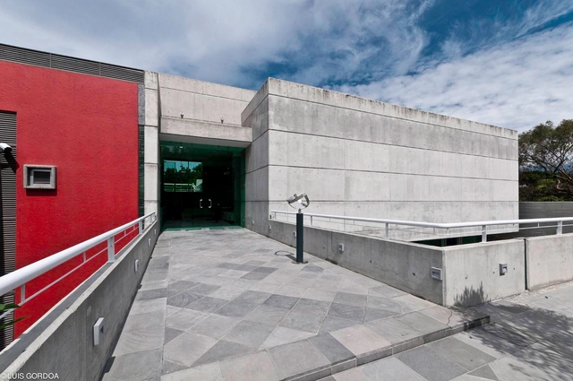 牙科工作室 / Fernando Cué González + Mauricio García Cué - 牙医诊所