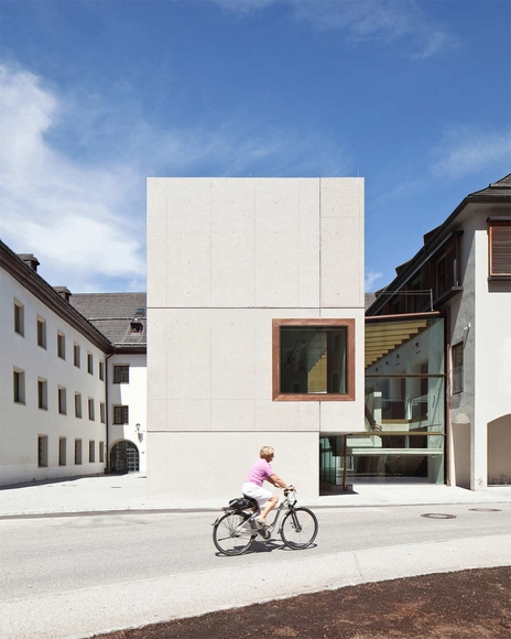 Hauptschule Rattenberg / Daniel Fügenschuh - Houses, Facade, Door