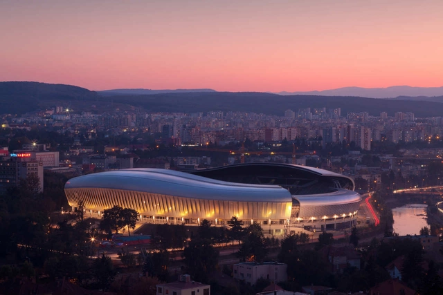 Arena Cluj / Dico si Tiganas - Estadios