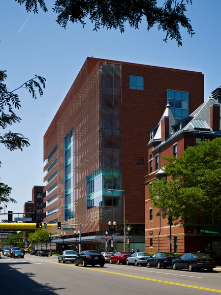Boston Medical Center / TK&amp;A Architects -  Healthcare Center, Facade