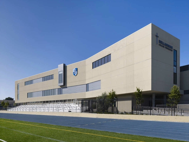 Bellarmine College Preparatory / Steinberg Architects - Higher Education, Facade