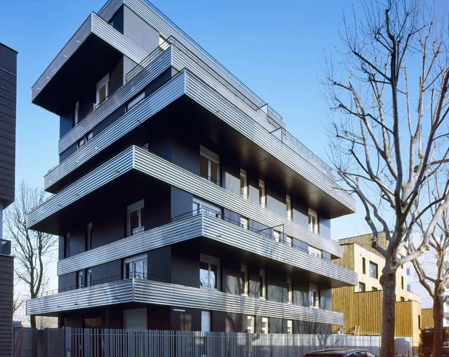 Rue Pierre Rebiere / Nicolas Laisné & Christophe Rousselle - Houses, Facade, Stairs, Balcony
