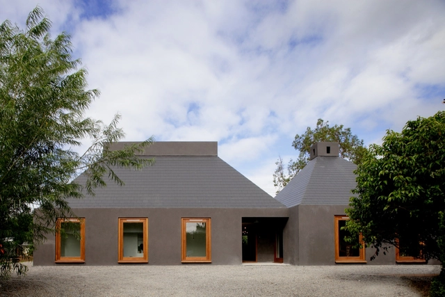 C House / Steven Connolly, Alan Connolly and Grainne Daly - Houses, Facade, Door