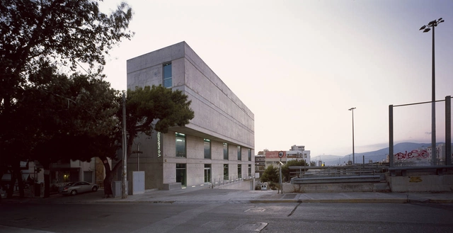 Offices and Showroom of a Fabric Company / Kalliope Kontozoglou - Offices, Facade