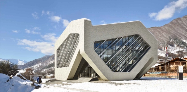 正义之家 / J. MAYER H. Architects - 公共机构设施