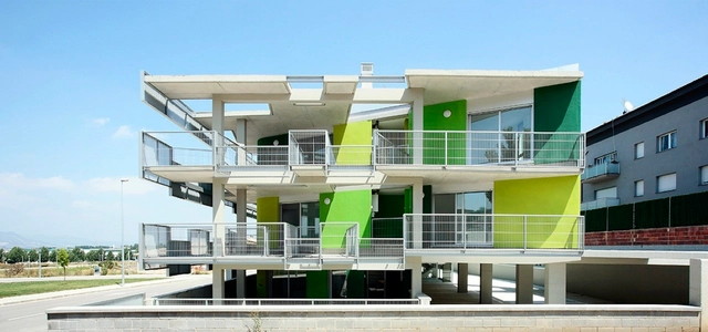 圣埃乌赫尼亚德韦尔加公益住房 / BailoRull ADD+ Arquitectura - 集合住宅