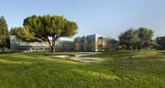 美国航天局可持续发展中心 / William McDonough + Partners and AECOM - 办公设施
