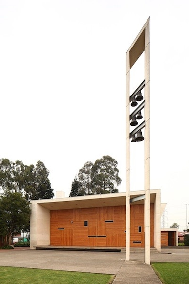 Capilla del Colegio Los Nogales / taller de arquitectura de bogotá - Capilla