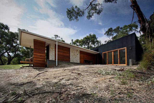 Aireys Inlet House / Turco and Associates - Houses, Facade, Door, Forest