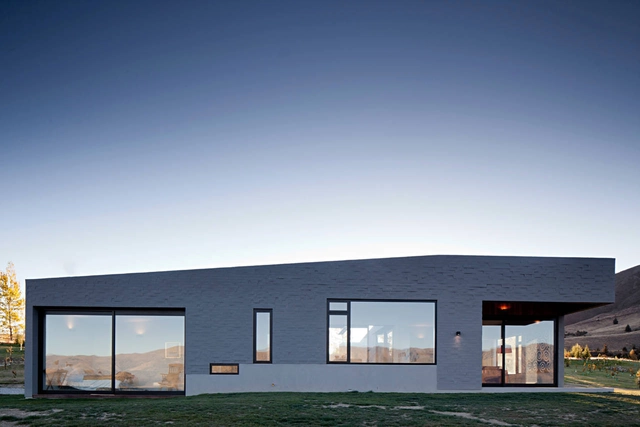 Lake Hawea Courtyard House / Glamuzina Paterson Architects - Houses, Facade, Door