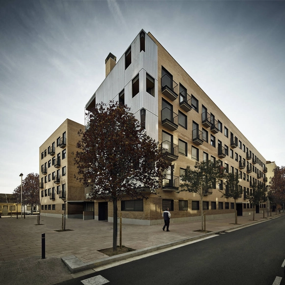 Social Housing Bon Pastor / SVArquitectura - 集合住宅