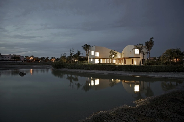 SC PTV 住宅 / Luis Aldrete Architects - 独立住宅