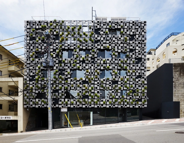 Green Cast / Kengo Kuma & Associates - Mixed Use Architecture, Facade