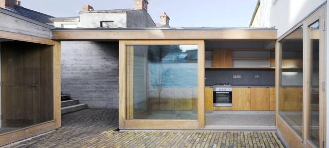 Casa con patio interior / Donaghy & Dimond Architects - Remodelaciones
