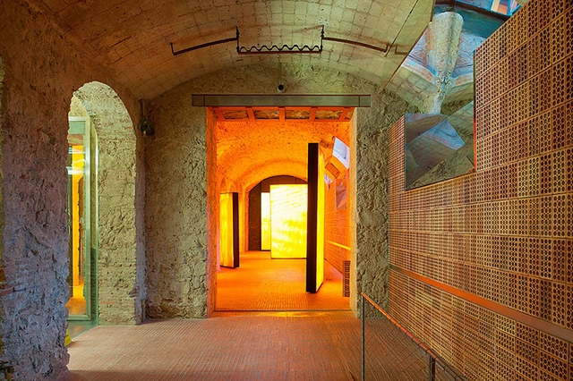 Moritz Brewery / Jean Nouvel - Cultural Architecture, Arch, Arcade, Column