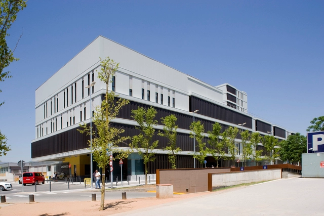 Sabadell 医院扩建 / Estudi PSP Arquitectura - 医院