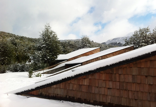 Uman Lodge / Stein-Suazo + CFC Arquitectos - Alojamiento