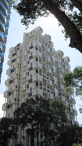 AD Classics: The Colonnade Condominiums / Paul Rudolph - 公寓