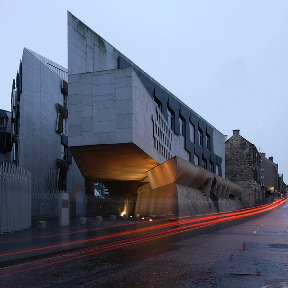 AD经典:苏格兰议会大厦 / Enric Miralles - 其他公共行政建筑