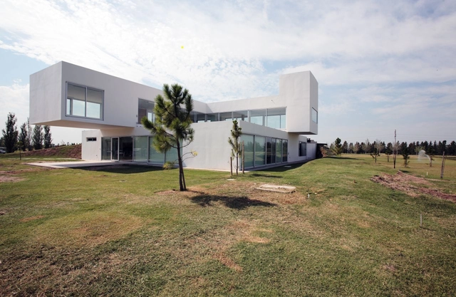 Kentucky住宅 / arquitecta Mariel Suárez - 独立住宅