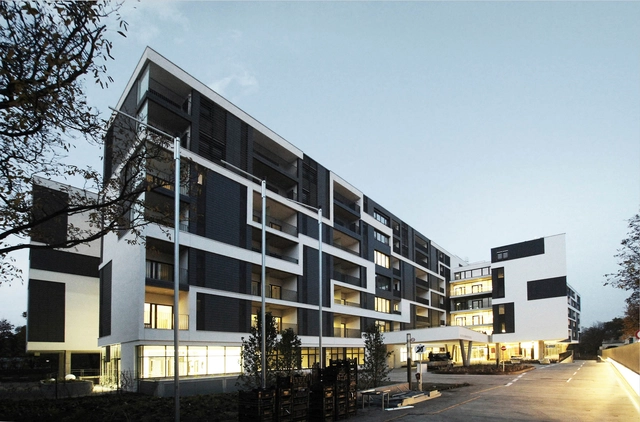 Residential and Nursing Home Simmering / GZS + Josef Weichenberger Architects - Residential Interiors