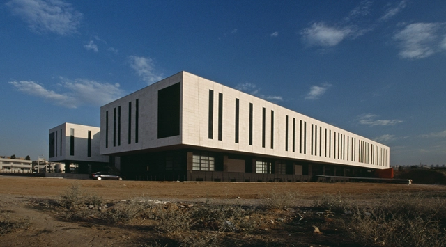 镓楼 / Cirakoglu Architecture - 办公设施