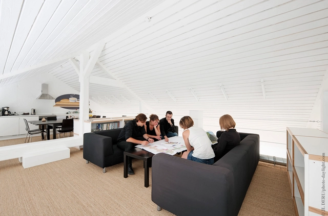 Artau Bureau / Artau Architecture - Offices Interiors, Table, Chair