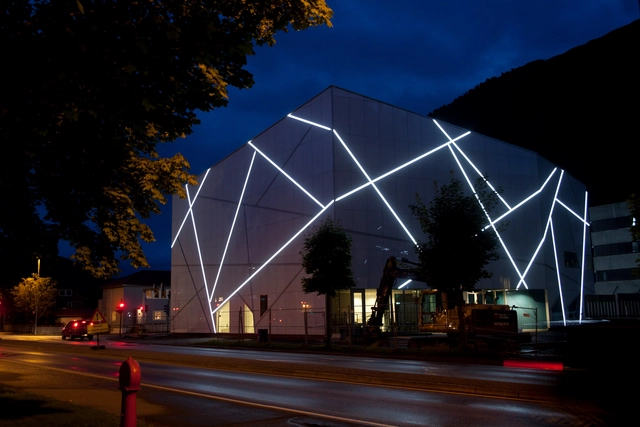 Sogn & Fjordane Art Museum / C.F. Møller - Museums & Exhibit , Facade, Arch