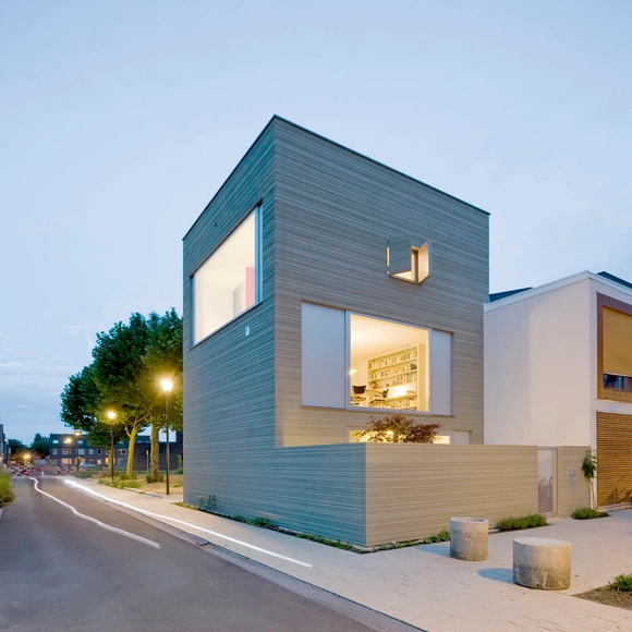Casa a Rayas / GAAGA - Casas