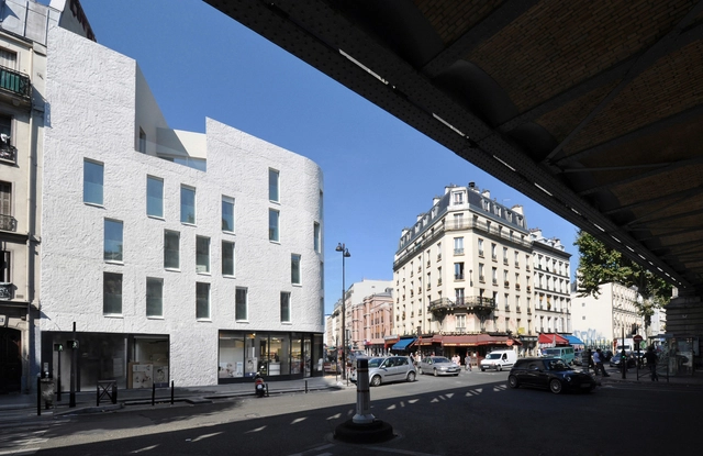 Social Housing in Paris / Bigoni Mortemard Architects - Social Housing, Facade, Arch, Cityscape
