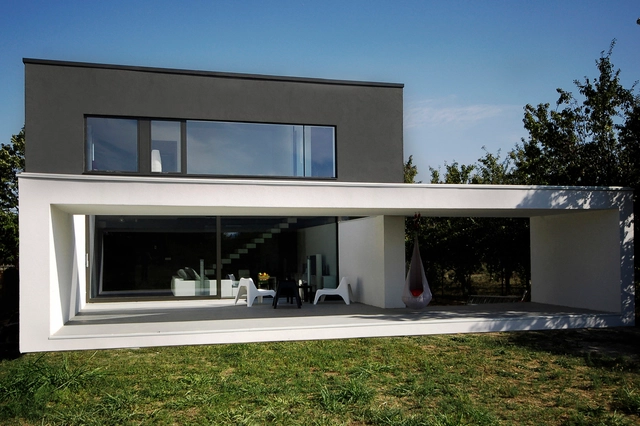 Black on White / Parasite Studio - Houses, Facade, Door