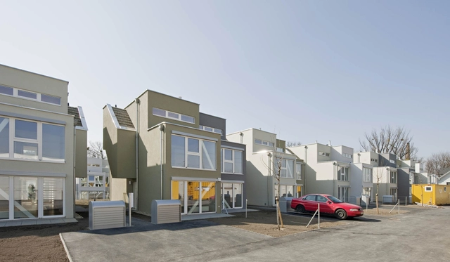 Haustrift住宅区 / SUPERBLOCK - 公寓
