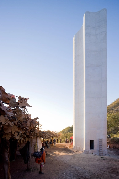 Cerro del Obispo眺望点/ Christ & Gantenbein - 宗教建筑